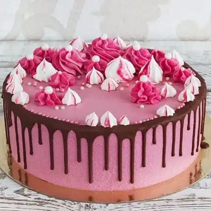 strawberry-cream-cake